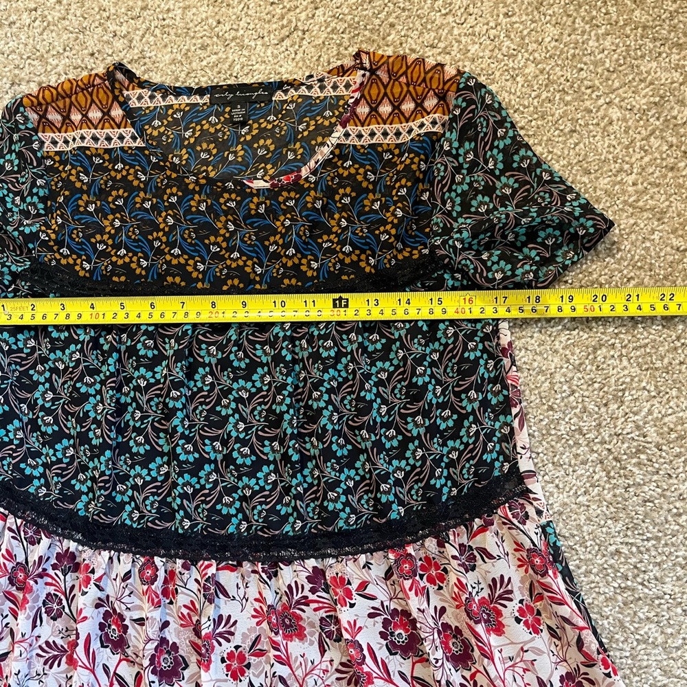 City Triangles - Multicolor Floral Patchwork Patt… - image 7